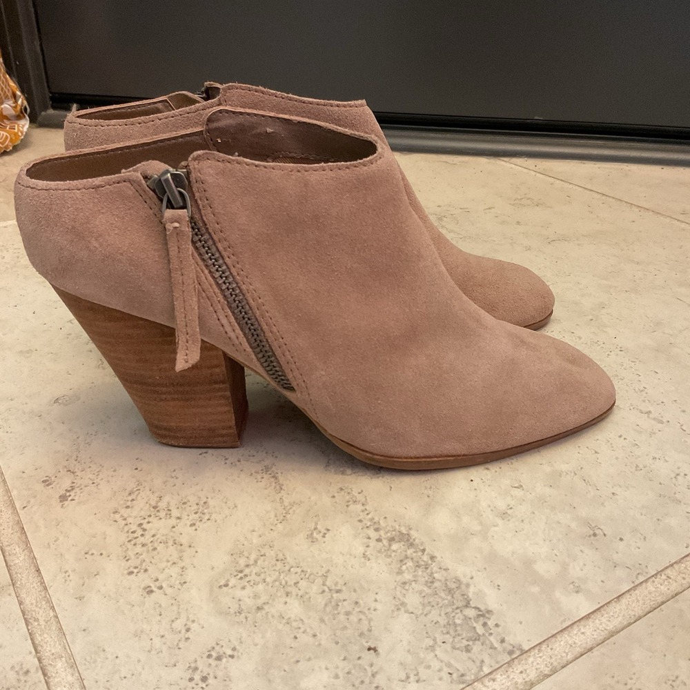 Dolce Vita Tan Ankle Boots Suede So 10 Zip 3.5 Heel